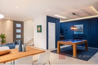 015 2026 96 Brac Villa in first row to the sea for sale