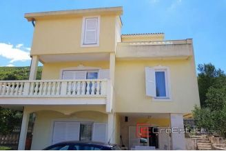014 2031 66 sibenik house second row from sea for sale