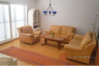 014 2031 66 sibenik house second row from sea for sale