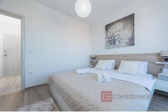 017 5193 30 Vir apartment house near the sea for sale1