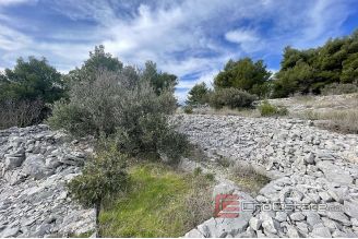 004 2030 42 Primosten building land for sale