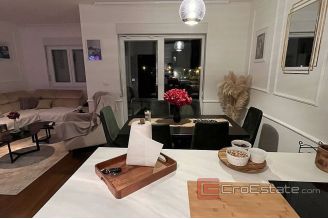 011 2036 57 Split Strozanac apartment for sale