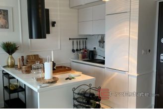 011 2036 57 Split Strozanac apartment for sale