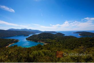 004 2021 325 Lastovo building land near the sea for sale