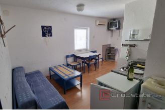 012 5195 30 Vodice apartment house for sale