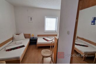 012 5195 30 Vodice apartment house for sale