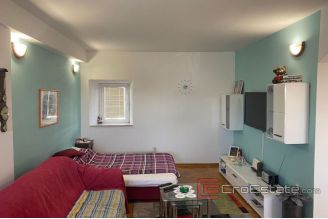 009 2037 37 Split area house with open view for sale