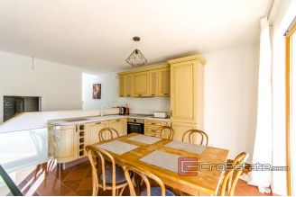 20 2031 67 Trogir area villa by the sea for sale