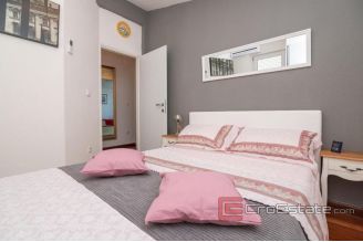 014 2018 216 Trogir house first row to the sea for sale