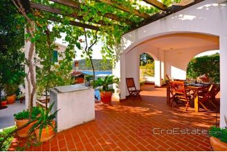 019 2021 326 Rogoznica apartment villa near the sea for sale