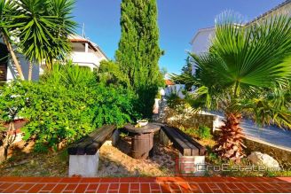 019 2021 326 Rogoznica apartment villa near the sea for sale