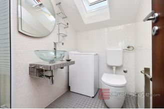 019 2021 326 Rogoznica apartment villa near the sea for sale