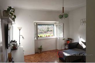 010 5198 30 Peljesac house for sale