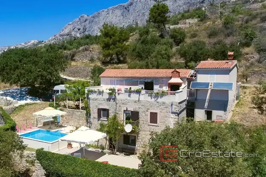 017 5199 30 Split area stone house with pool for sale 017 5199 30 Split area stone house with pool for sale