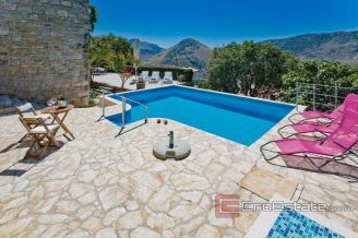 017 5199 30 Split area stone house with pool for sale 017 5199 30 Split area stone house with pool for sale