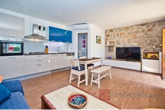 017 5199 30 Split area stone house with pool for sale 017 5199 30 Split area stone house with pool for sale