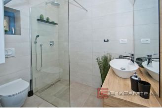 017 5199 30 Split area stone house with pool for sale 017 5199 30 Split area stone house with pool for sale