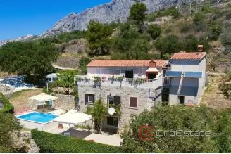 017 5199 30 Split area stone house with pool for sale 017 5199 30 Split area stone house with pool for sale