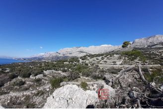 007 2041 48 near makarska land with panoramic sea view for sale