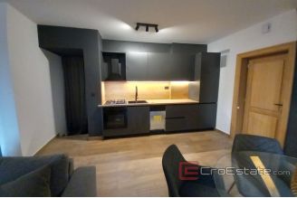 013 2031 68 Kastela Stone house for sale