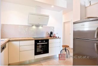 019 2030 43 Trogir house with sea view for sale