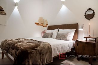 019 2030 43 Trogir house with sea view for sale