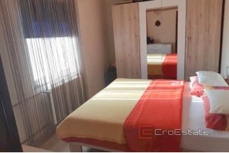 017 2030 18 near zadar house with sea view for sale