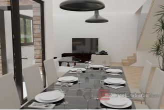 011 5201 30 Porec house with pool for sale