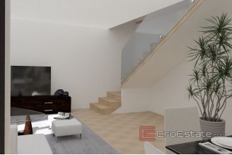 011 5201 30 Porec house with pool for sale