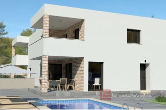 011 5201 30 Porec house with pool for sale