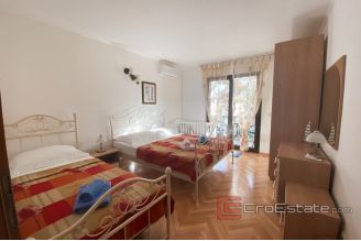 019 5206 30 Brac house near the sea for sale