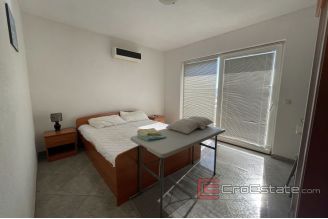 015 2030 44 Omis Apartment house with sea view for sale