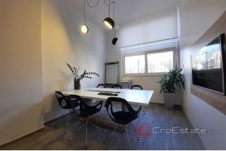 009 2038 48 split business space for rent