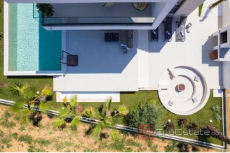 019 5213 30 Zadar villa with pool for sale