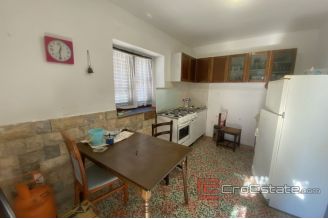 009 2043 59 Karlobag House by the sea for sale