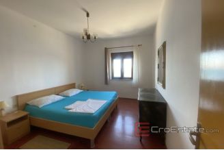 009 2043 59 Karlobag House by the sea for sale