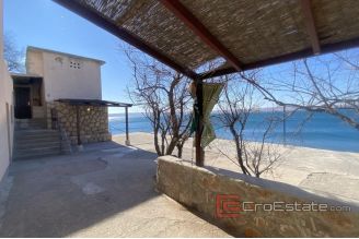 009 2043 59 Karlobag House by the sea for sale