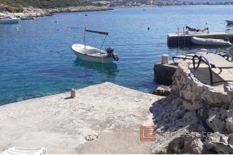 018 2031 52 Rogoznica house with sea view on sale