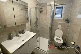 012 2030 45 Makarska apartment with two rooms for sale