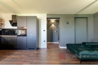 012 2038 49 split manus two bedroom apartment for sale