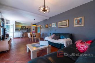 020 2021 331 Zadar apartment villa wiht pool for sale