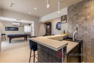 020 5216 30 Ciovo villa with pool for sale