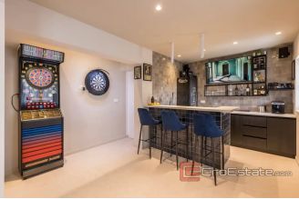 020 5216 30 Ciovo villa with pool for sale