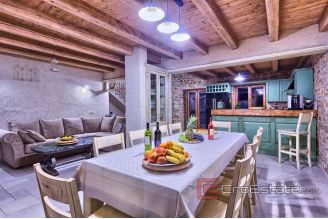 017 5217 30 Hvar two willas with pool for sale