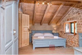 017 5217 30 Hvar two willas with pool for sale