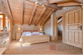 017 5217 30 Hvar two willas with pool for sale