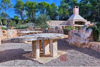 017 5217 30 Hvar two willas with pool for sale