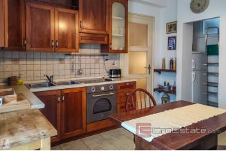 015 2024 116 Split centar comfortable three bedroom apartment for rent