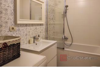 015 2024 116 Split centar comfortable three bedroom apartment for rent