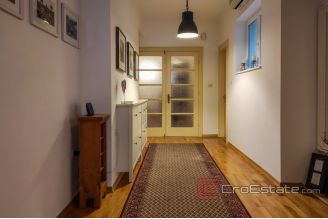 015 2024 116 Split centar comfortable three bedroom apartment for rent